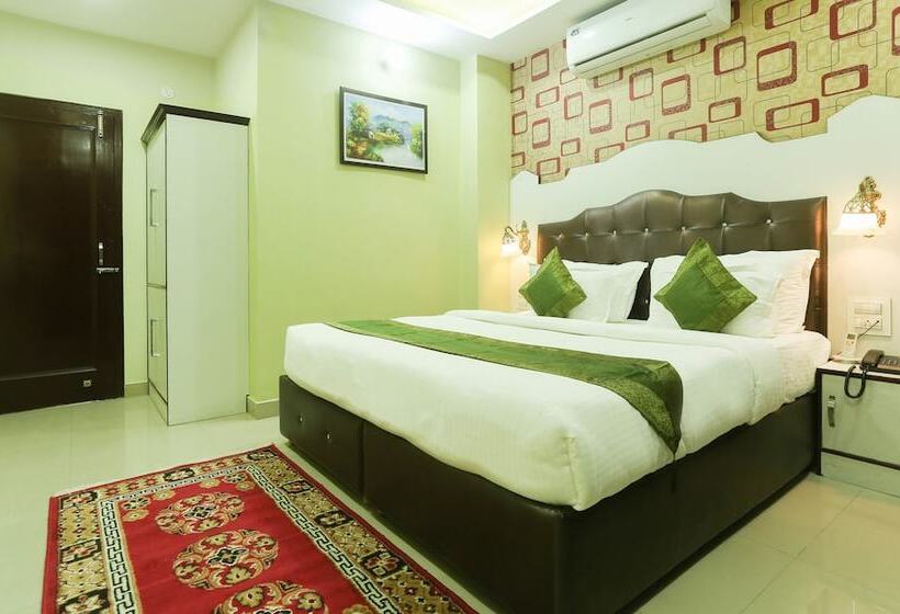 בית מלון כפרי Treebo Roshan House With Valley View