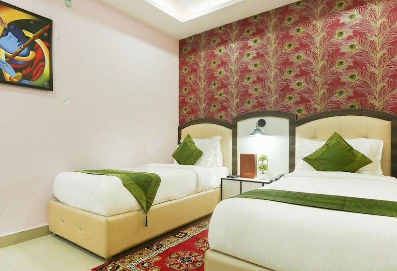 בית מלון כפרי Treebo Roshan House With Valley View