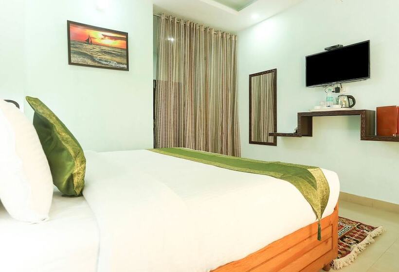 בית מלון כפרי Treebo Roshan House With Valley View