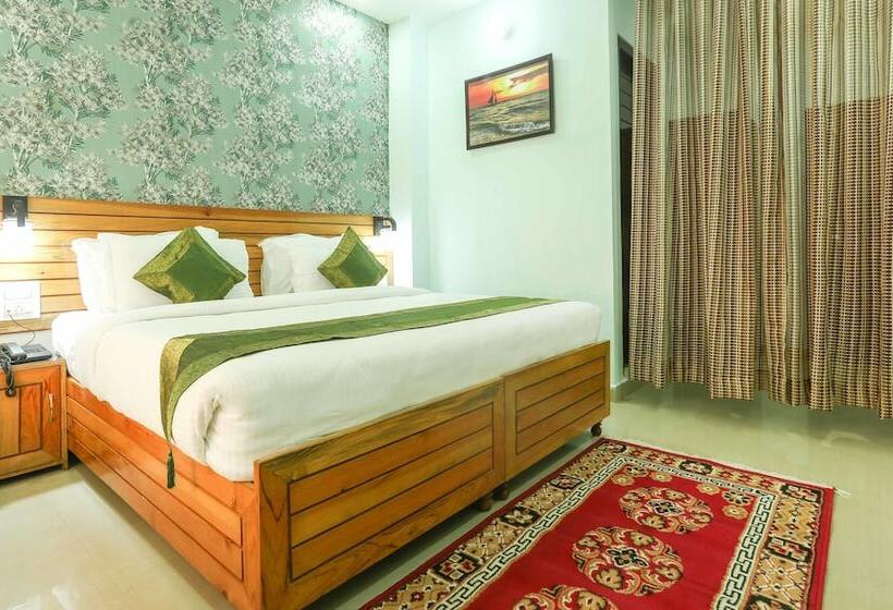 בית מלון כפרי Treebo Roshan House With Valley View