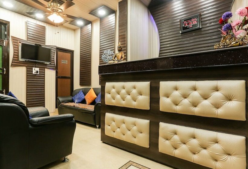 בית מלון כפרי Treebo Roshan House With Valley View