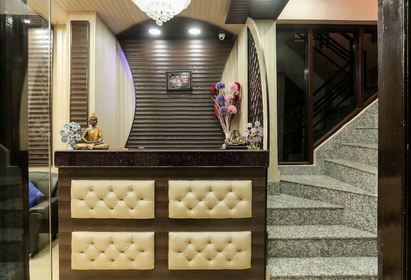 בית מלון כפרי Treebo Roshan House With Valley View