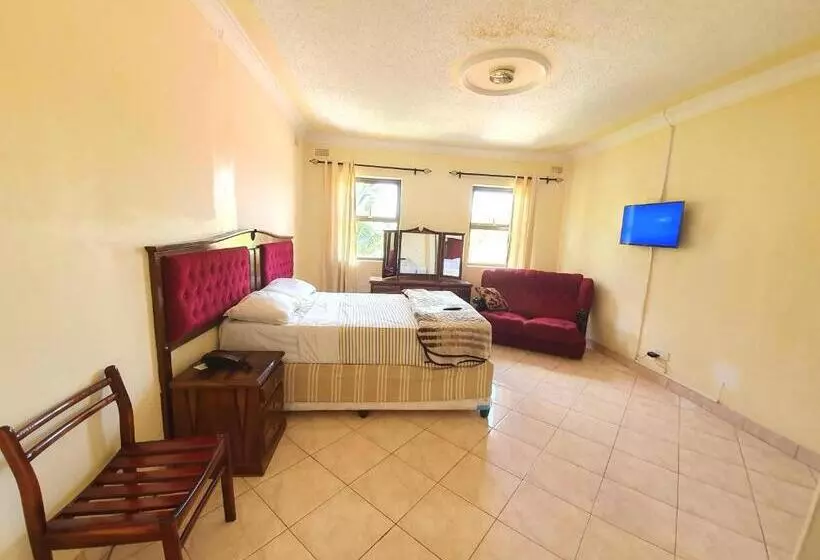 پانسیون The Palace Guest House