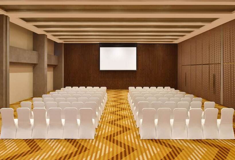 호텔 Aloft New Delhi Aerocity