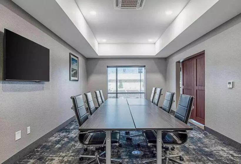 Hotelli Comfort Suites Grove City  Columbus South