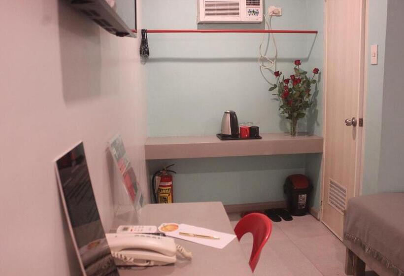 בית מלון כפרי Express Inn   Osmeña