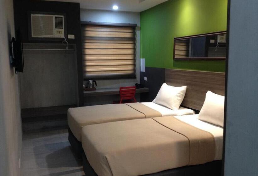 בית מלון כפרי Express Inn   Osmeña