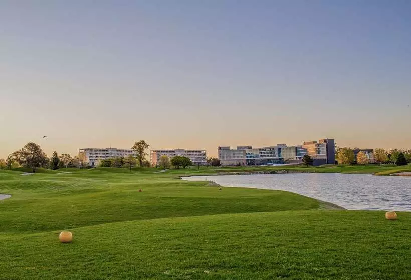 ホテル Hilton Pilar