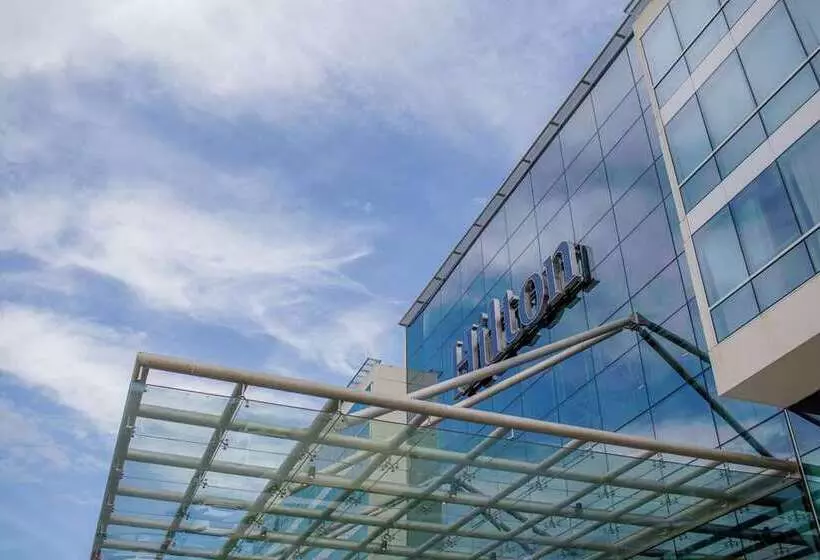 ホテル Hilton Pilar