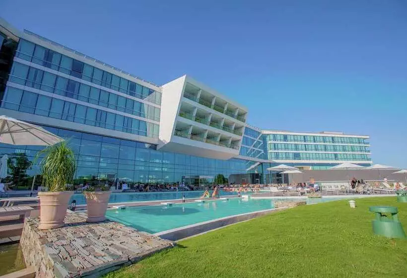 ホテル Hilton Pilar