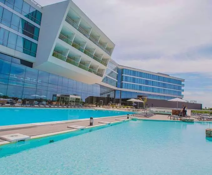 ホテル Hilton Pilar