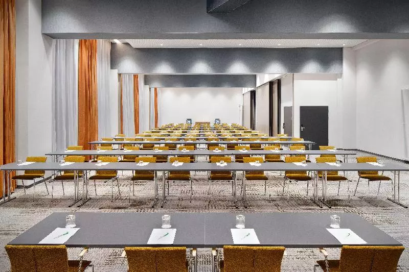 Hotelli Holiday Inn   Hamburg   Hafencity, An Ihg