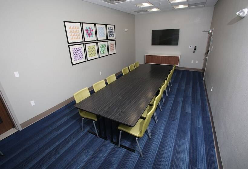 Szálloda Holiday Inn Express Mccook, An Ihg