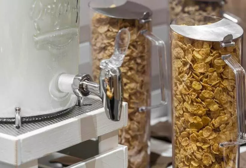 Hotelli Holiday Inn Express   Wuppertal   Hauptbahnhof, An Ihg