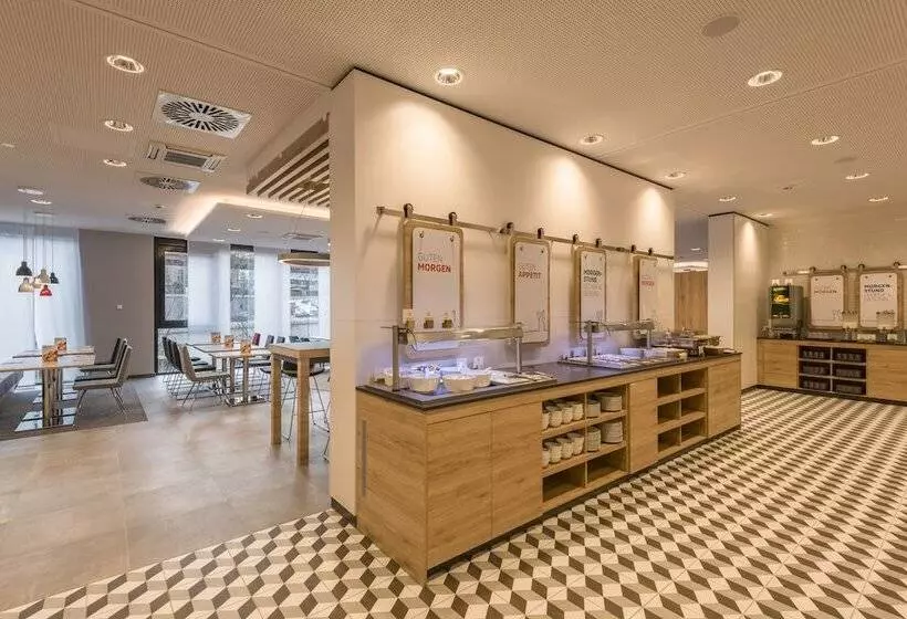 Hotelli Holiday Inn Express   Wuppertal   Hauptbahnhof, An Ihg