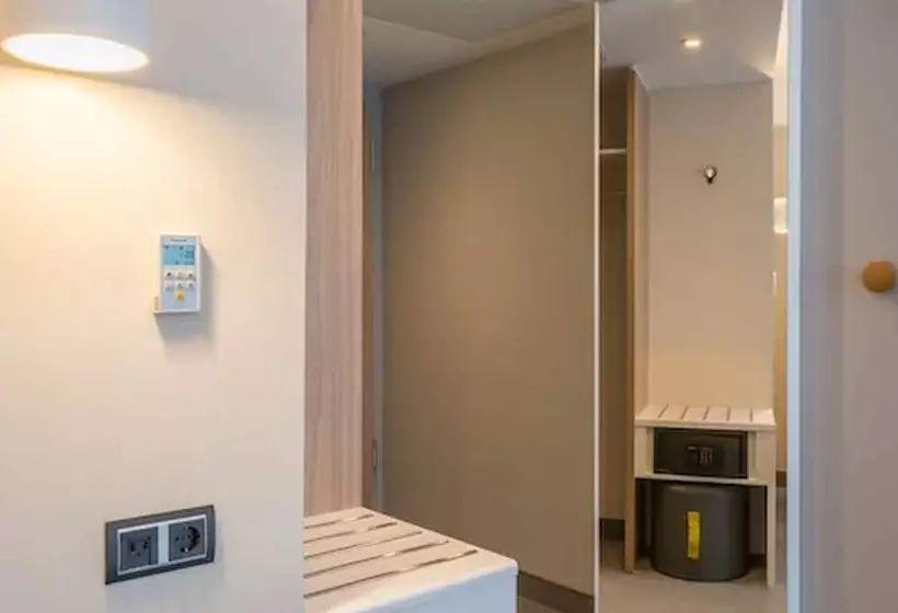 Hotelli Holiday Inn Express   Wuppertal   Hauptbahnhof, An Ihg