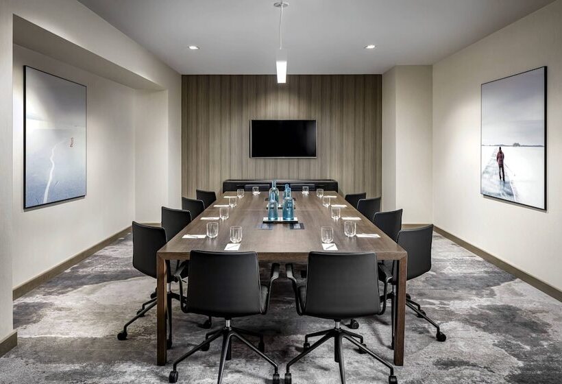 فندق Jw Marriott Edmonton Ice District