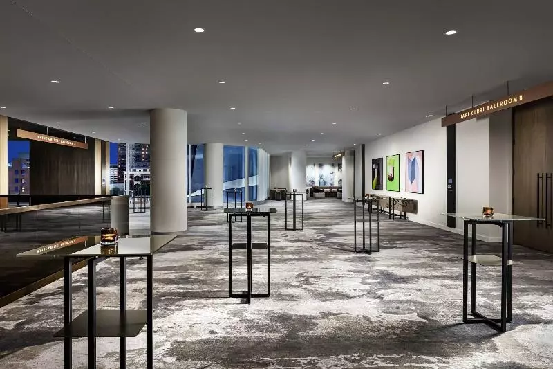 ホテル Jw Marriott Edmonton Ice District