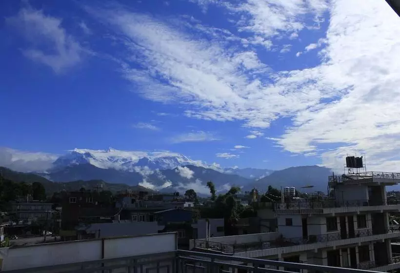هتل Nana Pokhara