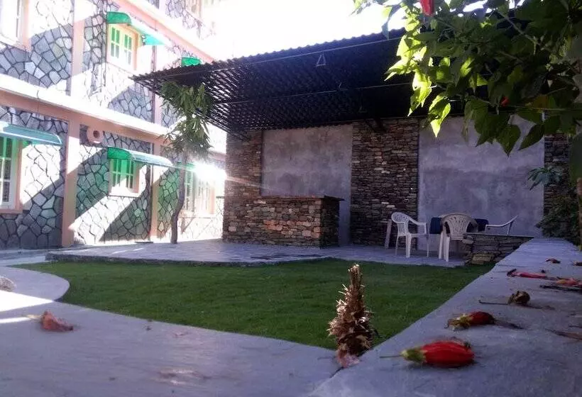 هتل Nana Pokhara