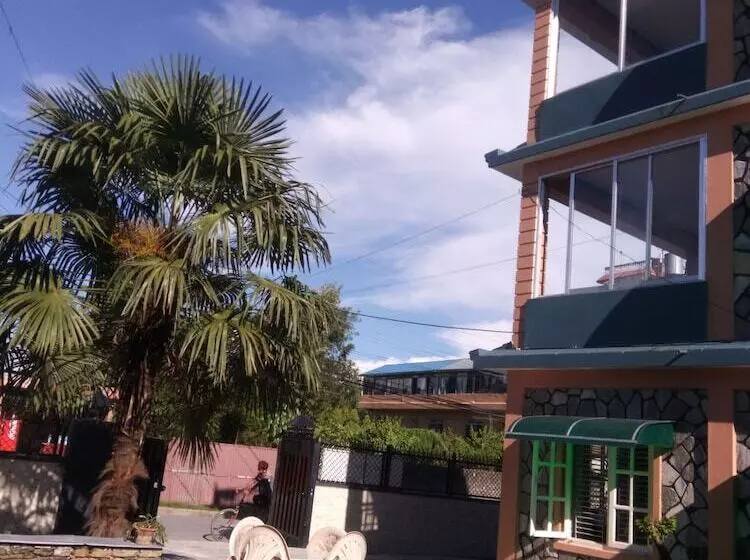 هتل Nana Pokhara