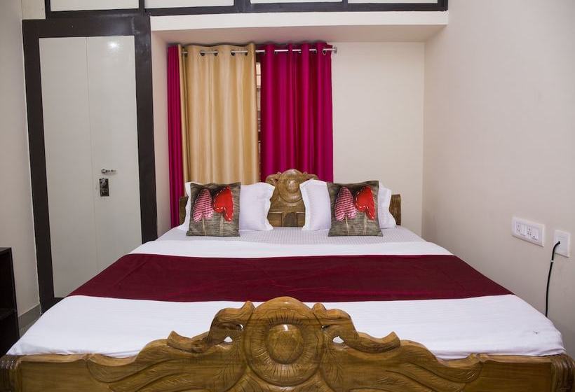 בית מלון כפרי Oyo 8222 Near Kiit University