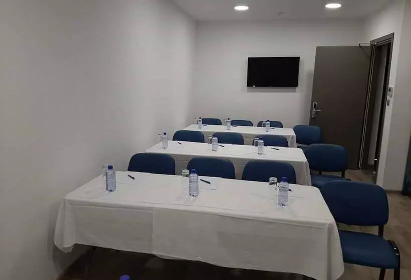 Hotel Protaras Plaza