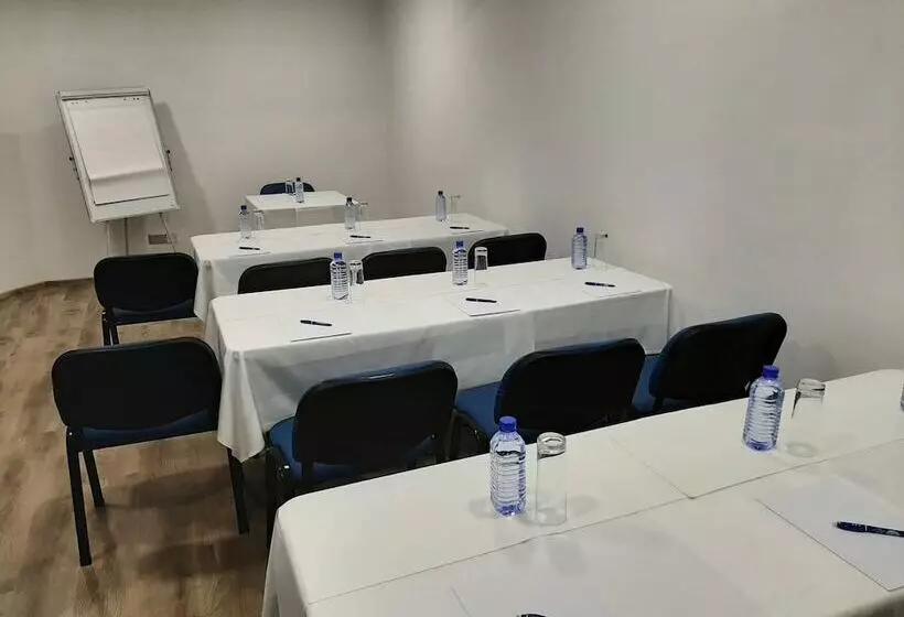 Hotel Protaras Plaza