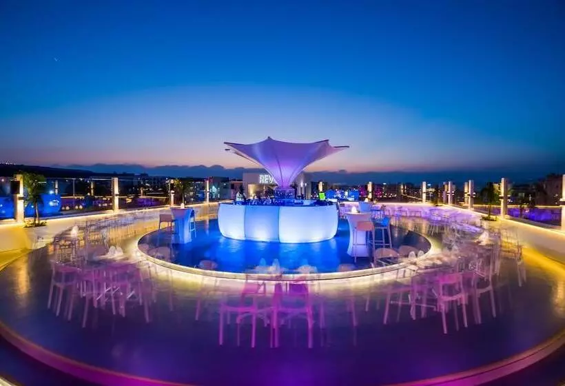 Hotel Protaras Plaza