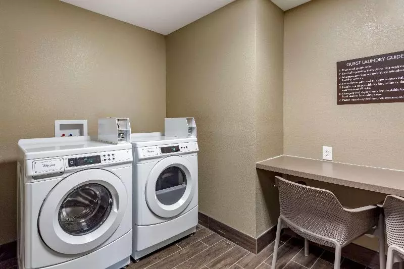 Garner Hotel Clarksville Northeast By Ihg