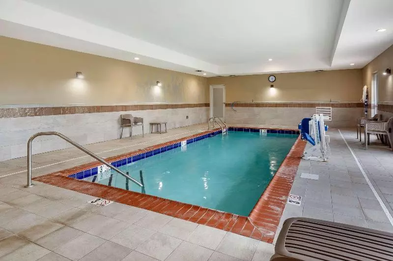 Garner Hotel Clarksville Northeast By Ihg