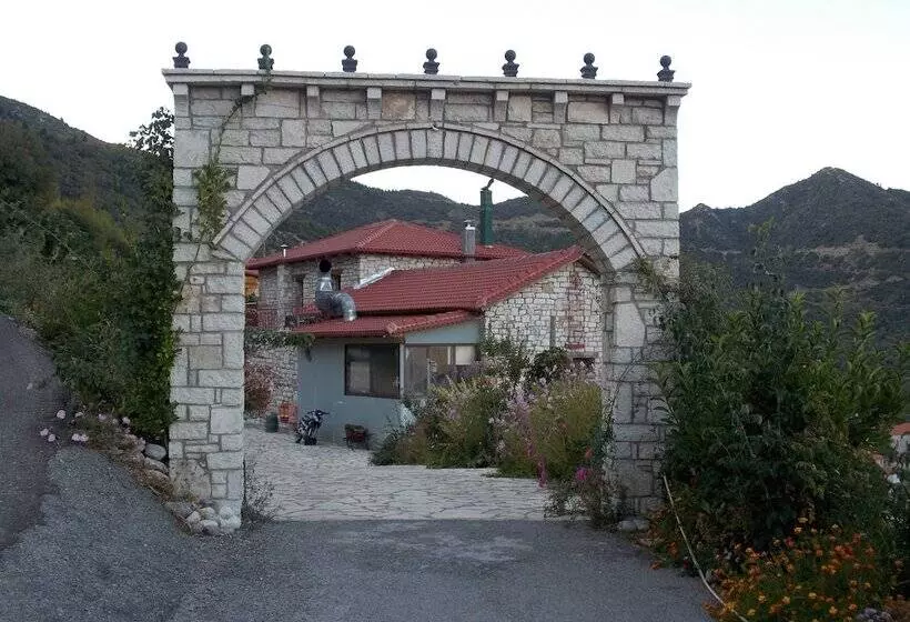 Hotelli Spitakia Ifigenias