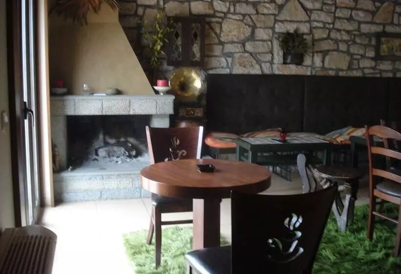 Hotelli Spitakia Ifigenias