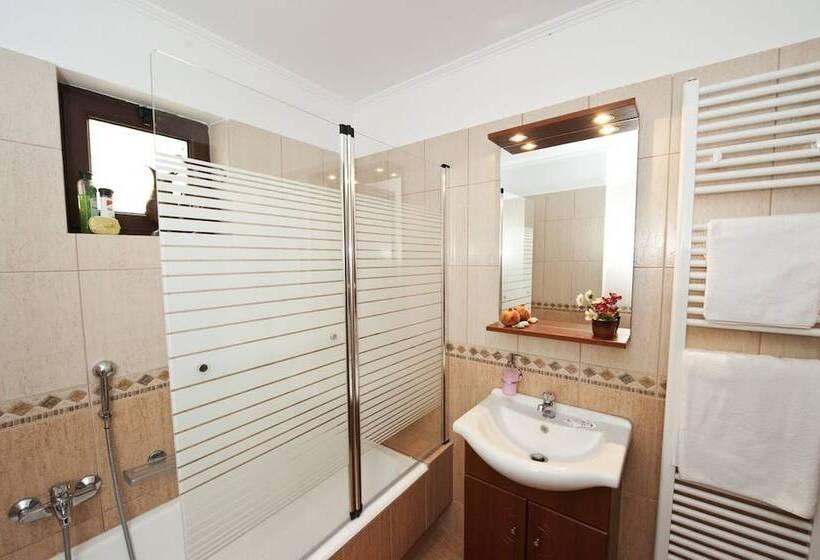 Hôtel Spitakia Ifigenias