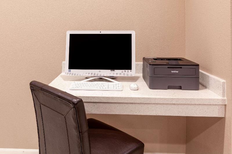 Hotel Super 8 By Wyndham Houston Northwest Cypress