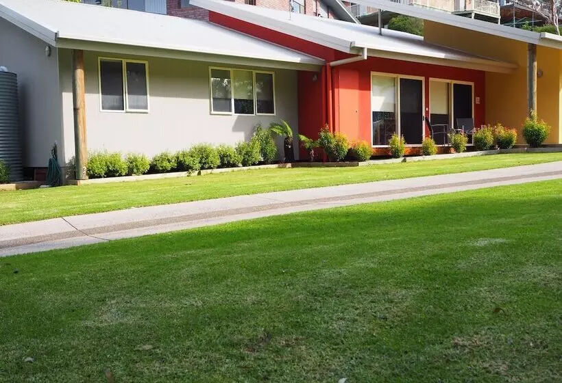 ホテル Tathra Beach House Holiday Apartments