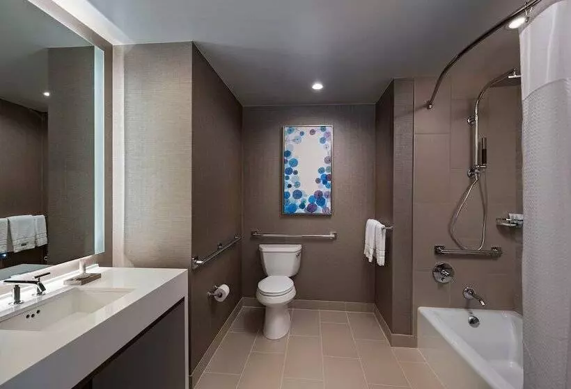هتل The Westin Irving Convention Center At Las Colinas