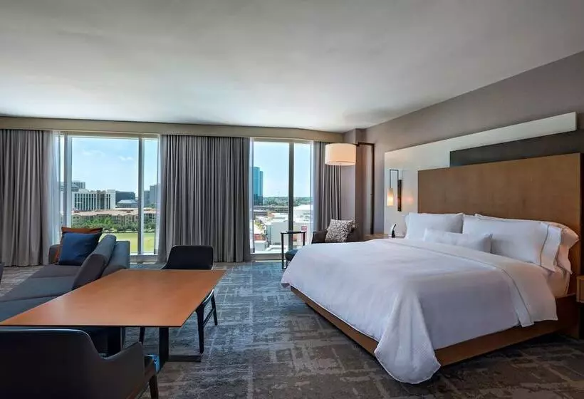 هتل The Westin Irving Convention Center At Las Colinas