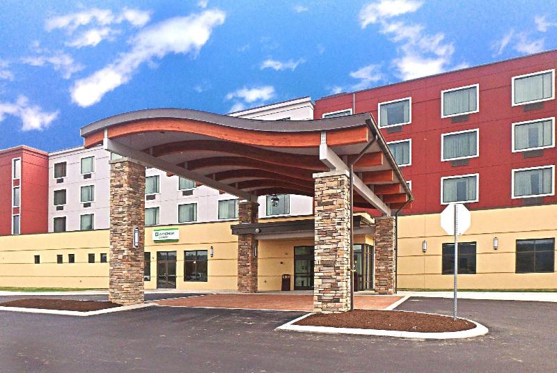 Отель Wyndham Garden State College