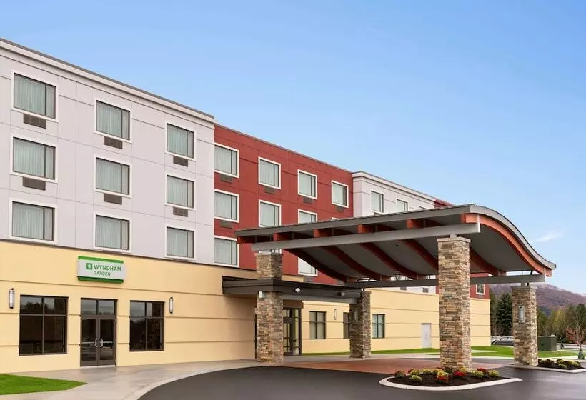 ホテル Wyndham Garden State College