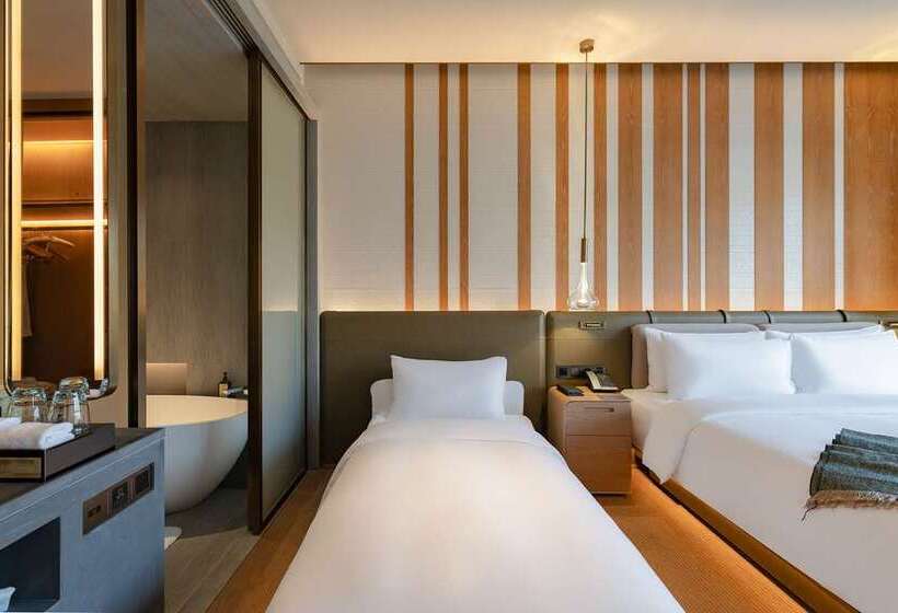 Joyze Hotel Xiamen, Curio Collection By Hilton