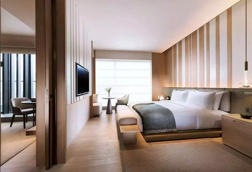 Joyze Hotel Xiamen, Curio Collection By Hilton