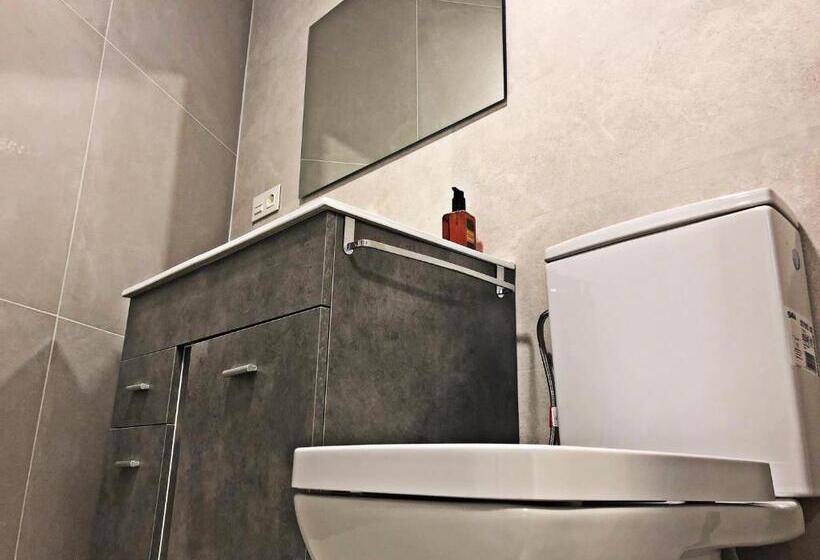 تختخواب و صبحانه Butik Almería Centro