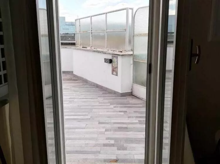 مسافرخانه Relais Tiburtina