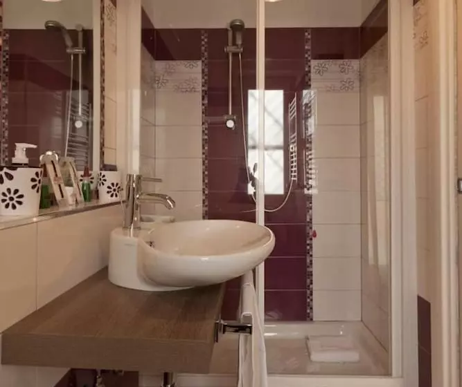 مسافرخانه Relais Tiburtina