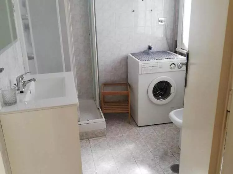 مسافرخانه Relais Tiburtina