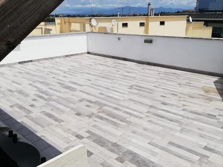 مسافرخانه Relais Tiburtina