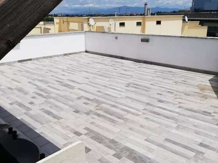 مسافرخانه Relais Tiburtina