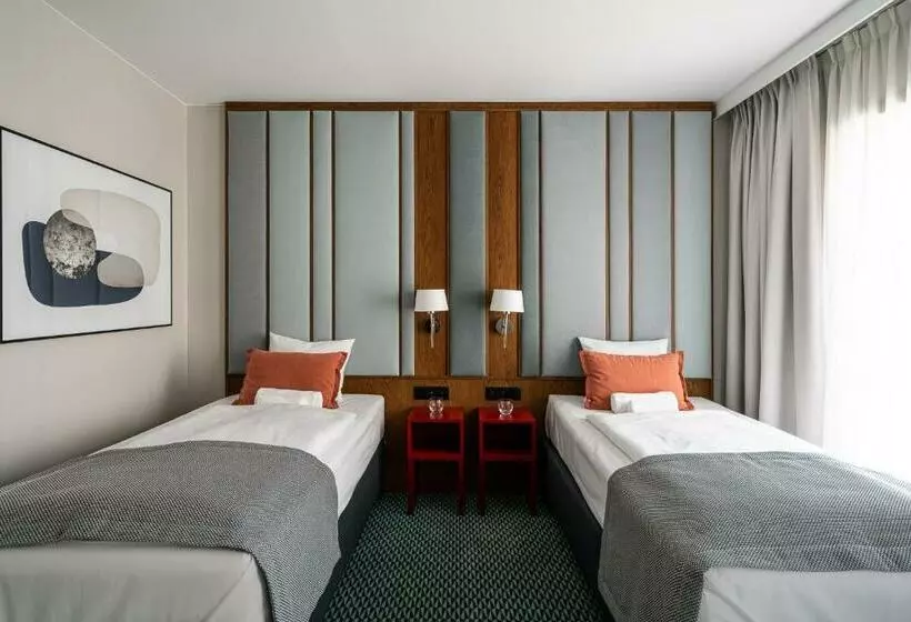 هتل Rentplanet  Apartamenty Centrum