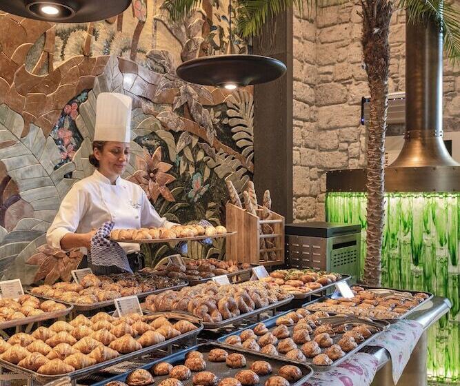 Hotel Biblos Resort Alaçatı